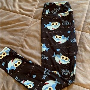 Baby shark leggings